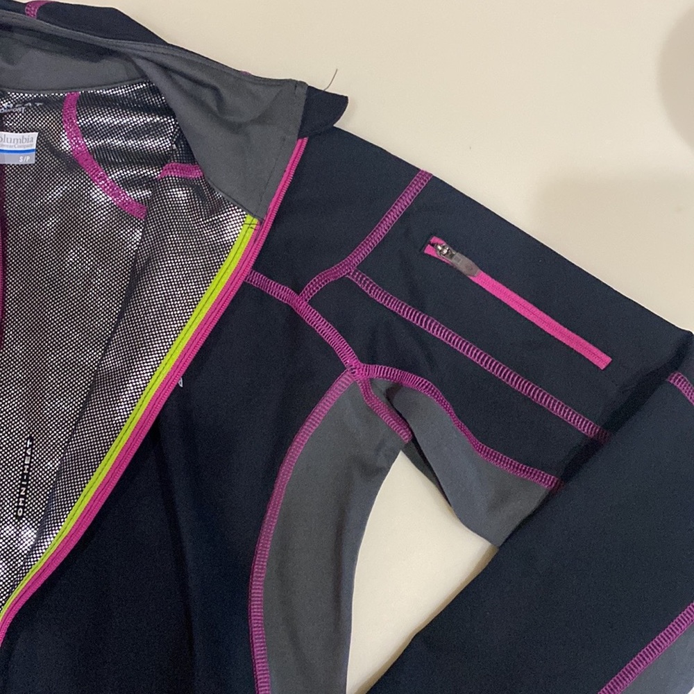 Columbia Women's Black and Pink Jacket - Picture 3 of 4